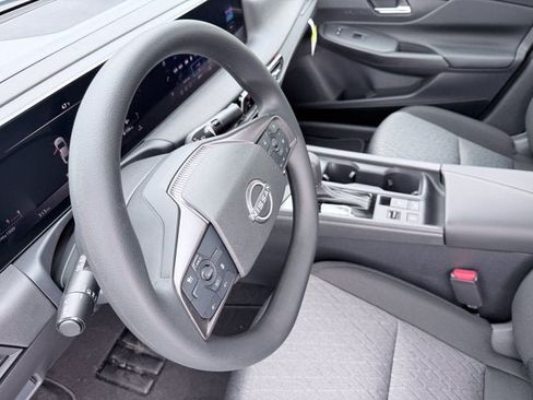 Used 2026 Nissan Sentra SV w/ Floor Mat Package FWD image 16