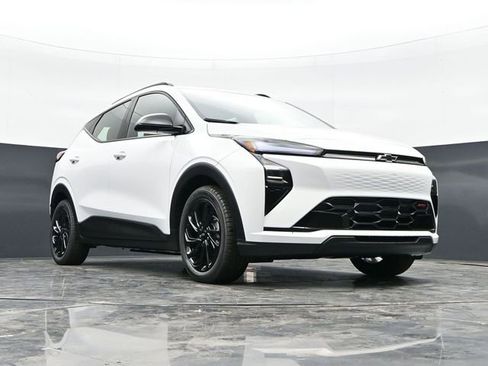 New 2027 Chevrolet Bolt RS FWD image 32