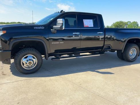 Used 2023 Chevrolet Silverado 3500 High Country w/ Snow Plow Prep/Camper Package AWD/4WD image 5