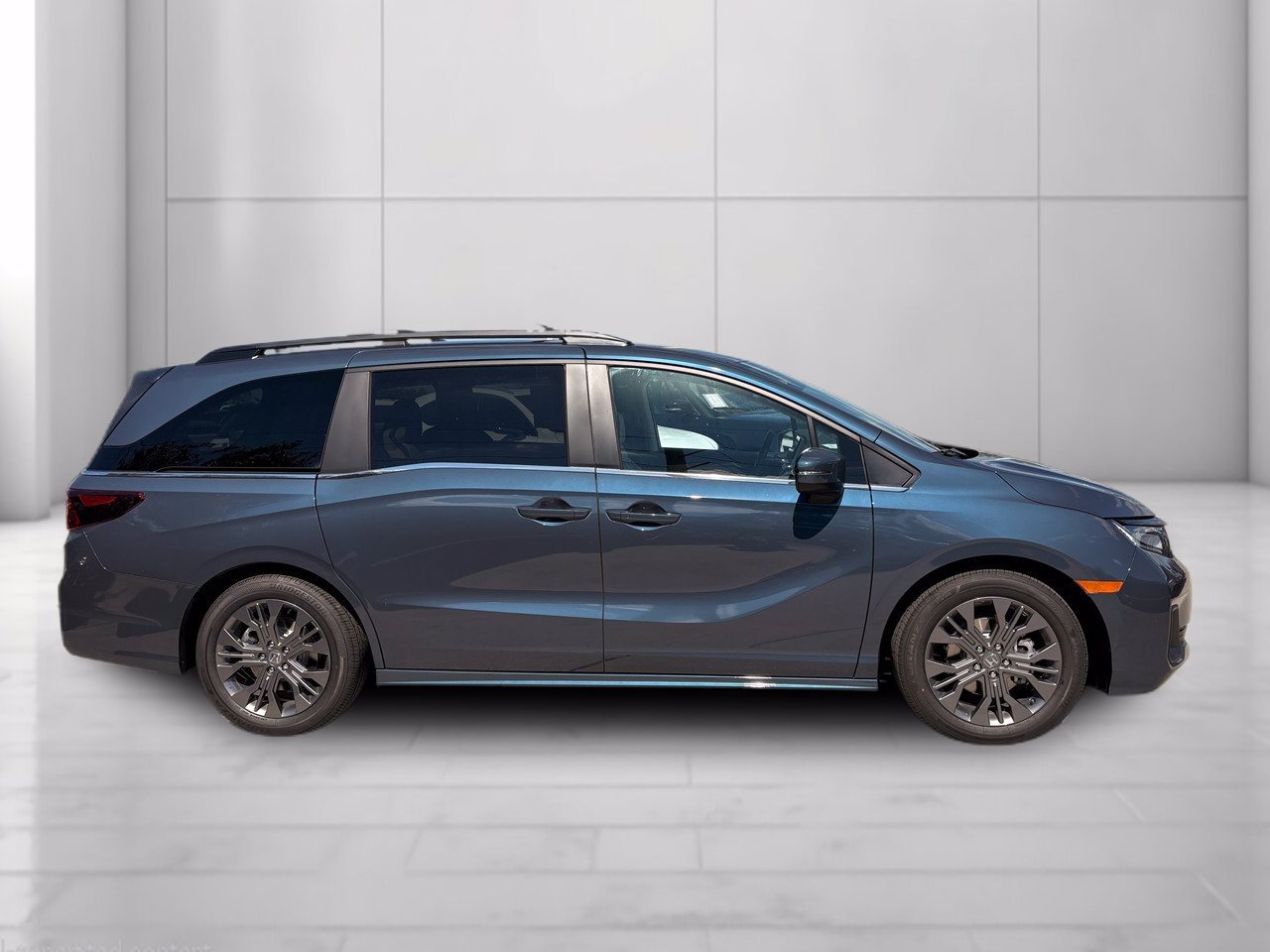 New 2027 Honda Odyssey Touring image 3