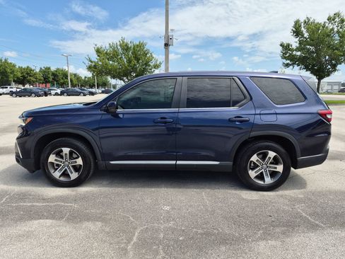 Certified 2024 Honda Pilot EX-L image 3