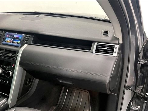 Used 2018 Land Rover Discovery Sport HSE AWD/4WD image 16