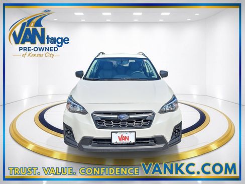 Used 2018 Subaru Crosstrek 2.0i AWD/4WD image 2