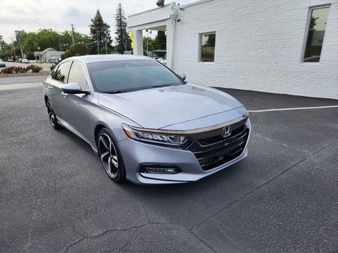 Used 2019 Honda Accord Sport image 7