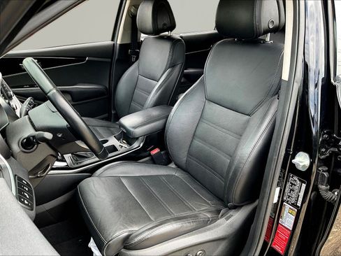 Used 2016 Kia Sorento SX FWD image 21
