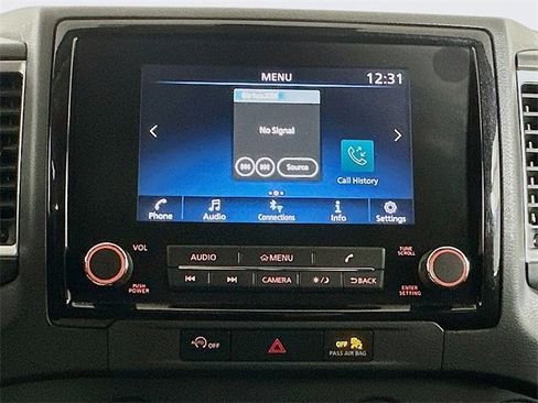 Used 2023 Nissan Frontier SV image 14