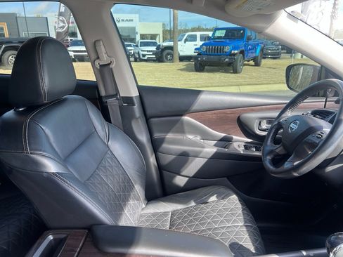 Used 2022 Nissan Murano Platinum w/ Cargo Package image 11