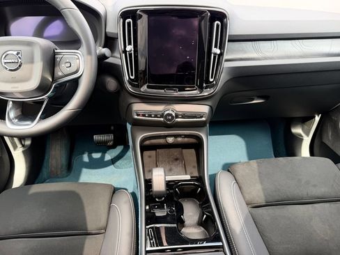 Certified 2023 Volvo C40 P8 Recharge Ultimate AWD/4WD image 24