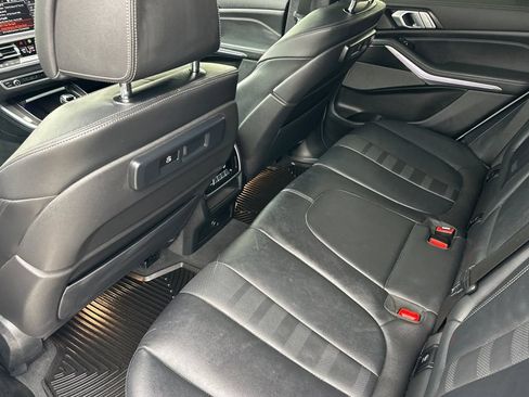 Used 2022 BMW X5 M50i w/ Parking Assistance Package AWD/4WD image 12