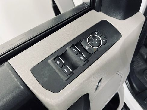 Used 2020 Ford F550 4x4 Crew Cab Super Duty image 16