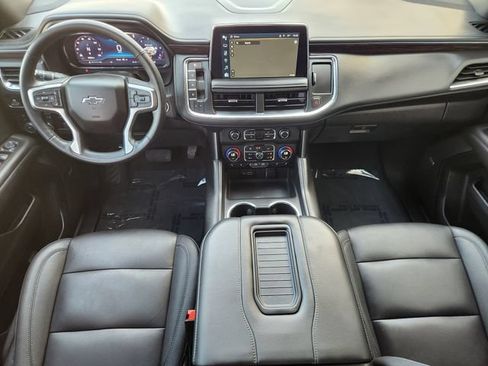 Used 2024 Chevrolet Tahoe Z71 w/ Luxury Package AWD/4WD image 26