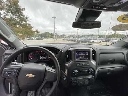 Certified 2025 Chevrolet Silverado 1500 W/T w/ WT Value Package AWD/4WD image 11