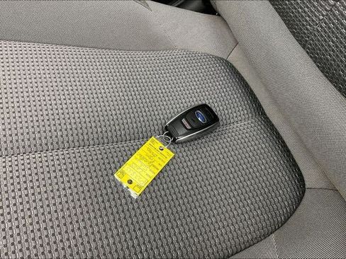 Used 2025 Subaru Forester Premium AWD/4WD image 14