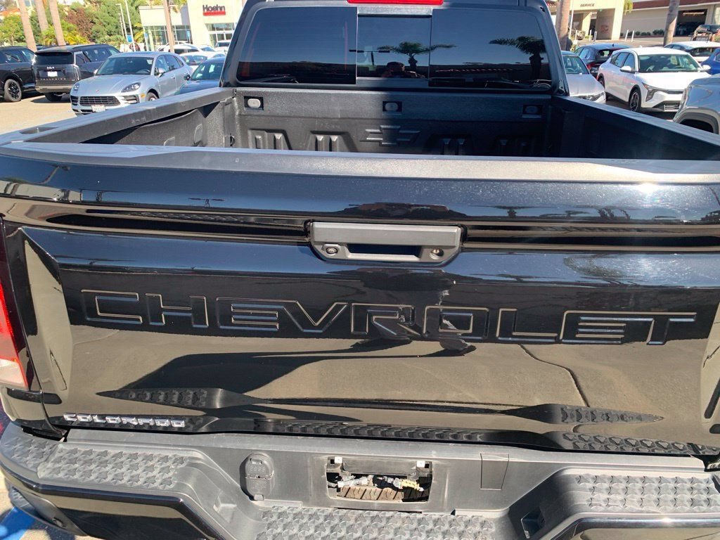 Used 2023 Chevrolet Colorado Trail Boss w/ Technology Package AWD/4WD image 7