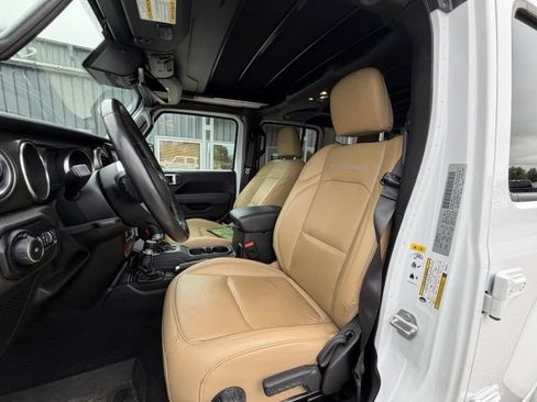 Used 2019 Jeep Wrangler Unlimited Rubicon AWD/4WD image 18