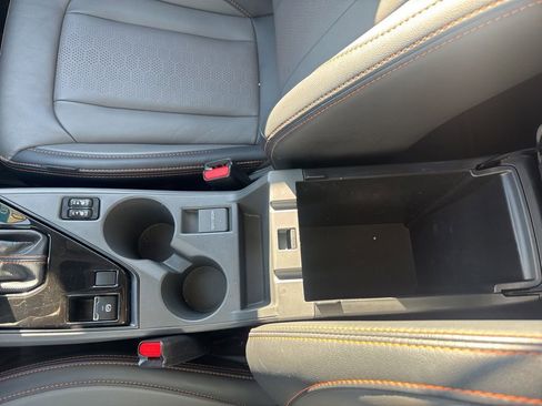 Certified 2025 Subaru Crosstrek 2.5i Limited w/ Crosstrek Mirror Package image 21