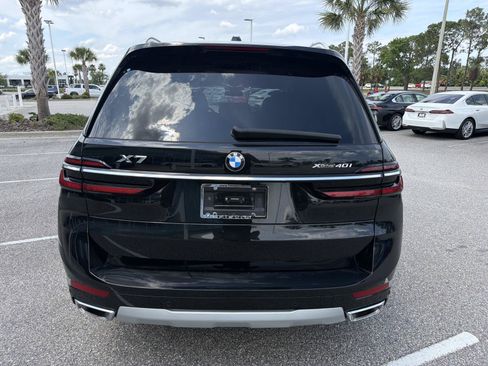 Used 2025 BMW X7 xDrive40i AWD/4WD image 2