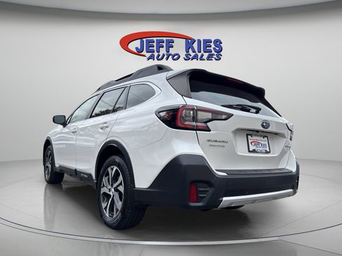 Used 2020 Subaru Outback Limited image 5