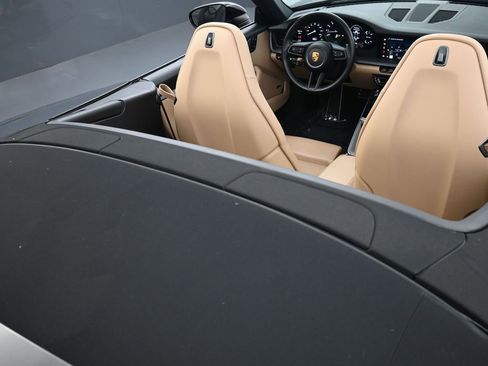Certified 2022 Porsche 911 Carrera image 27