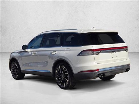 Used 2020 Lincoln Aviator Reserve w/ Equipment Group 202A image 7