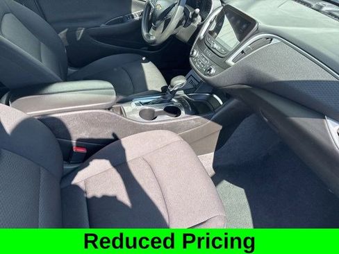Used 2024 Chevrolet Malibu LT image 39