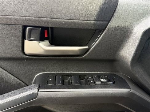 Used 2024 Toyota Tacoma TRD Sport image 31