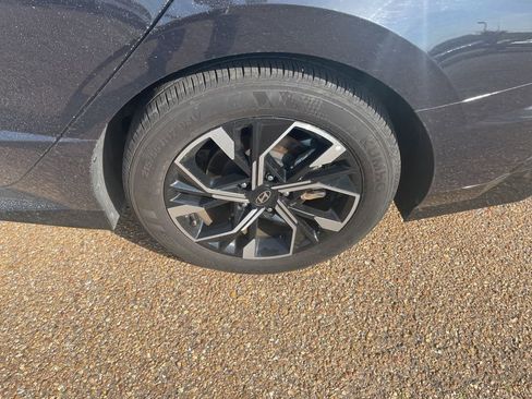 Used 2025 Hyundai Sonata SEL image 3