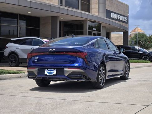 New 2025 Kia K5 EX image 4
