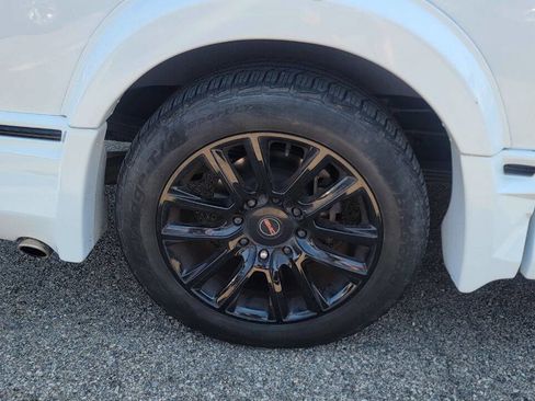 Used 2021 GMC Savana 2500 w/ Enhanced Convenience Package image 39