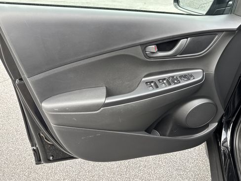 Used 2019 Hyundai Kona SEL image 17