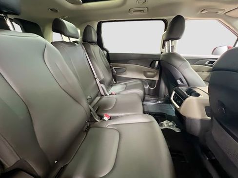 New 2026 Kia Carnival SX image 30