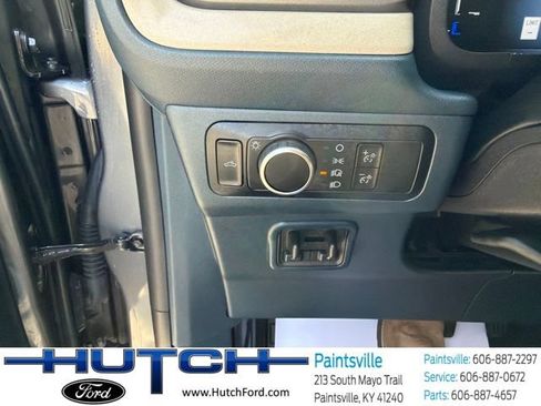 Used 2025 Ford Maverick Lariat w/ 4K Tow Package AWD/4WD image 29