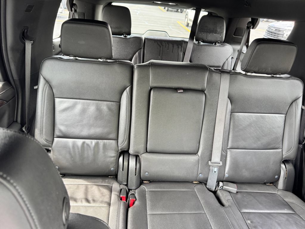 Used 2022 Chevrolet Tahoe LT AWD/4WD image 16