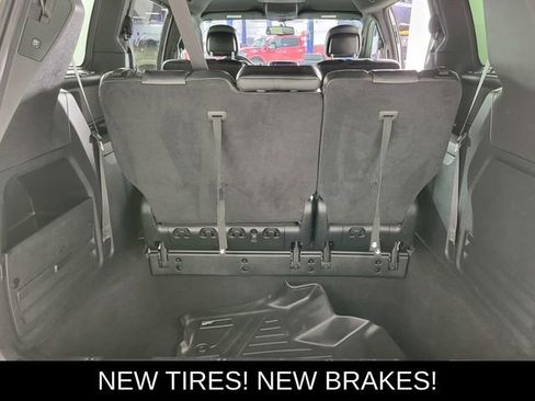 Used 2017 Dodge Grand Caravan SXT w/ Driver Convenience Group image 16