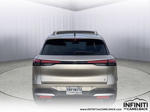 New 2026 INFINITI QX60 Luxe image 4