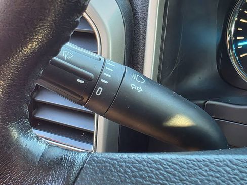 Used 2019 Ford F150 Lariat image 49