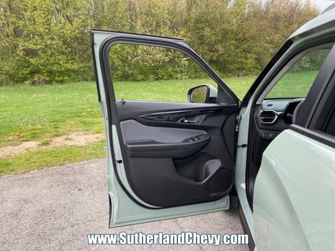 New 2026 Chevrolet TrailBlazer LT AWD/4WD image 13