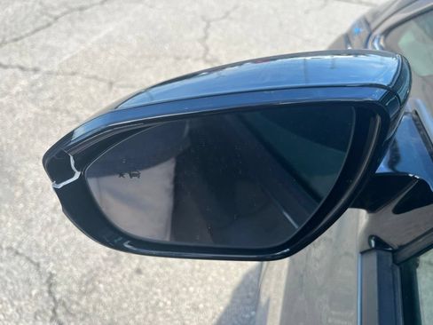 Used 2020 Chevrolet Bolt LT FWD image 17