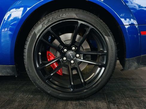 Used 2022 Dodge Challenger SRT Hellcat RWD image 31