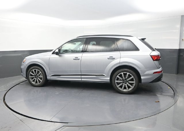 Used 2022 Audi Q7 2.0T Premium Plus w/ Premium Plus Package AWD/4WD image 4