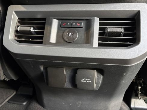 Used 2024 Ford F250 Lariat w/ Lariat Ultimate Package AWD/4WD image 20