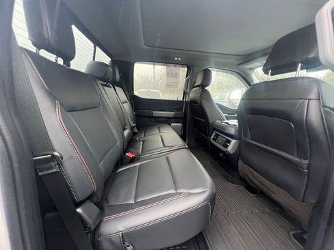 Used 2023 Ford F450 Lariat w/ Tow Technology Package image 18