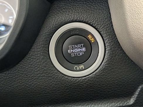 Used 2021 RAM 1500 Laramie AWD/4WD image 22