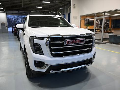 New 2026 GMC Yukon XL Elevation image 3