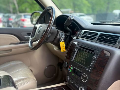 Used 2007 GMC Yukon XL Denali AWD/4WD image 14
