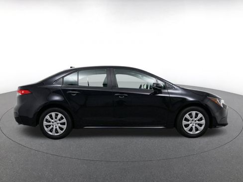 Used 2025 Toyota Corolla LE FWD image 10