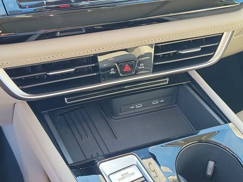 New 2026 Volkswagen Atlas SE FWD image 26