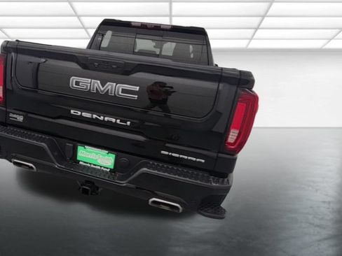 Used 2023 GMC Sierra 1500 Denali Ultimate AWD/4WD image 7