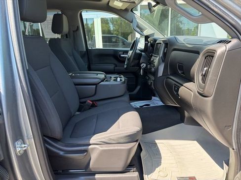 Used 2021 Chevrolet Silverado 1500 Custom AWD/4WD image 16