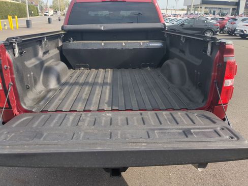 Used 2018 GMC Sierra 2500 Denali w/ Duramax Plus Package AWD/4WD image 22
